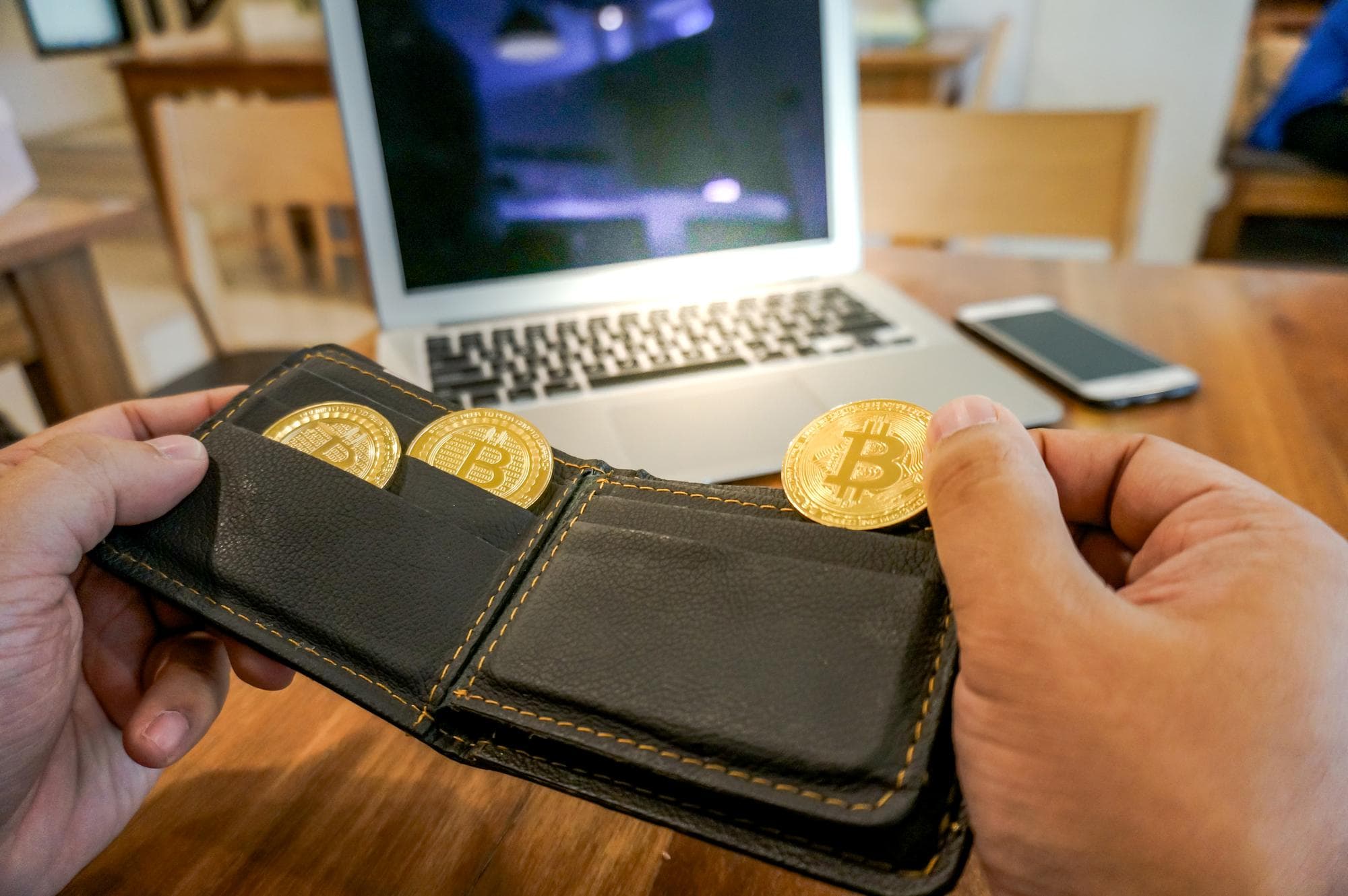 Stablecoins Are Moving From Crypto Balances to Everyday Payouts